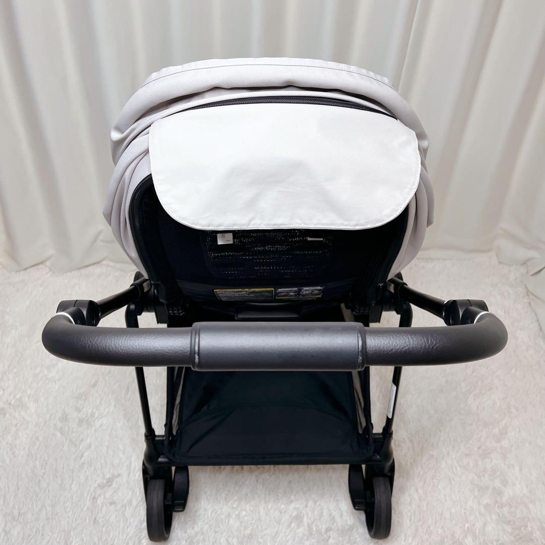 ✨2023年モデル✨新品級　アップリカ　ルーチェフリー　ベビーカー　説明書有❗️