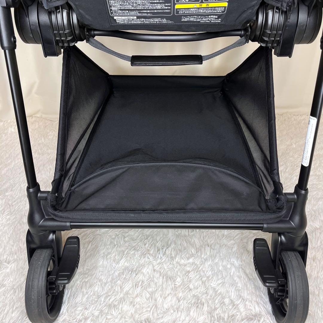 ✨2023年モデル✨新品級　アップリカ　ルーチェフリー　ベビーカー　説明書有❗️