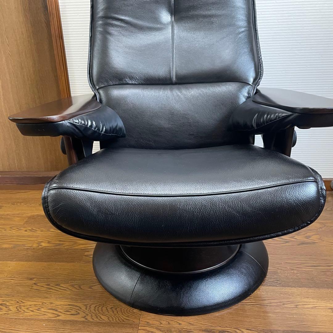 ★美品　カリモク　本革　リクライニングチェア　ブラック　デスクチェア　回転チェア