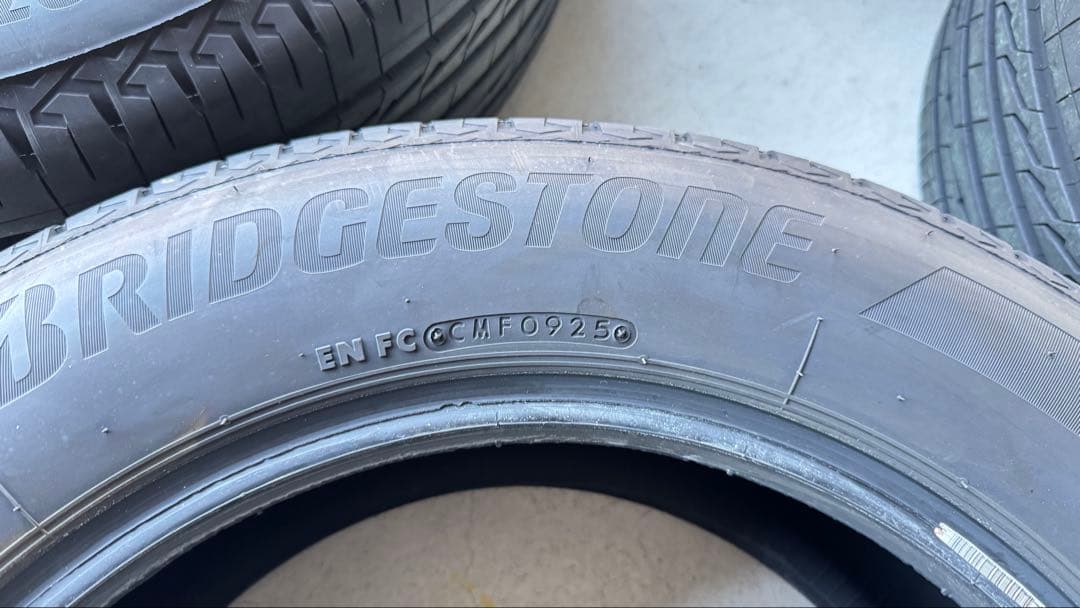 ALENZA LX100 225/60R17 99H ほぼ新品