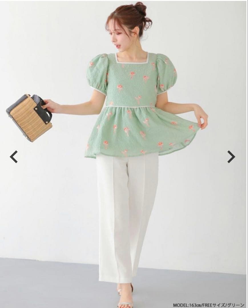 【試着のみ】Fit more フラワー刺繍 パフスリーブ トップス