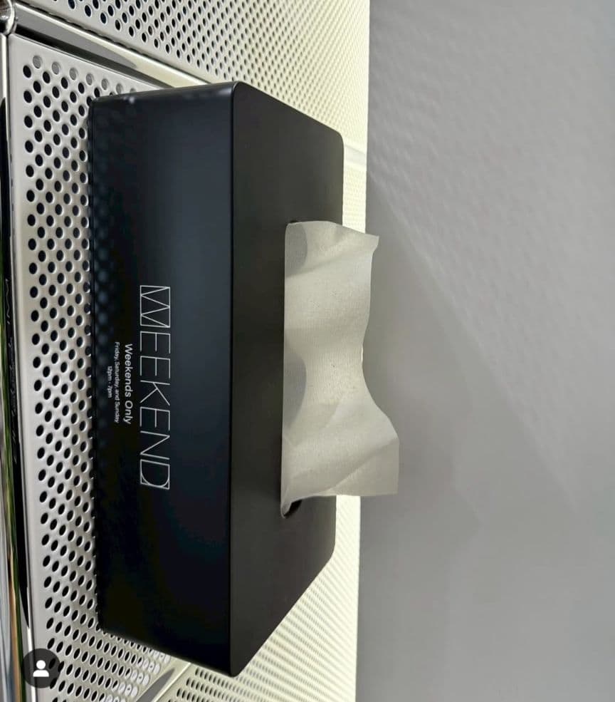 WEEKEND LOGO マグネット TISSUE CASE