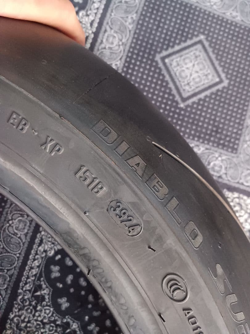 ピレリ　スーパーコルサV3 SP 190/55ZR17新品！