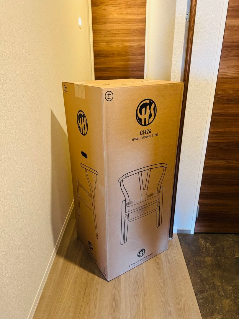 【未使用】【貴重】ワイチェアCH24 ウォールナット　ブラックコードペーパー