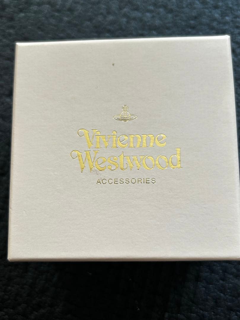 n*様 Vivienne Westwood 地球儀デザイン キーホルダー　新品箱
