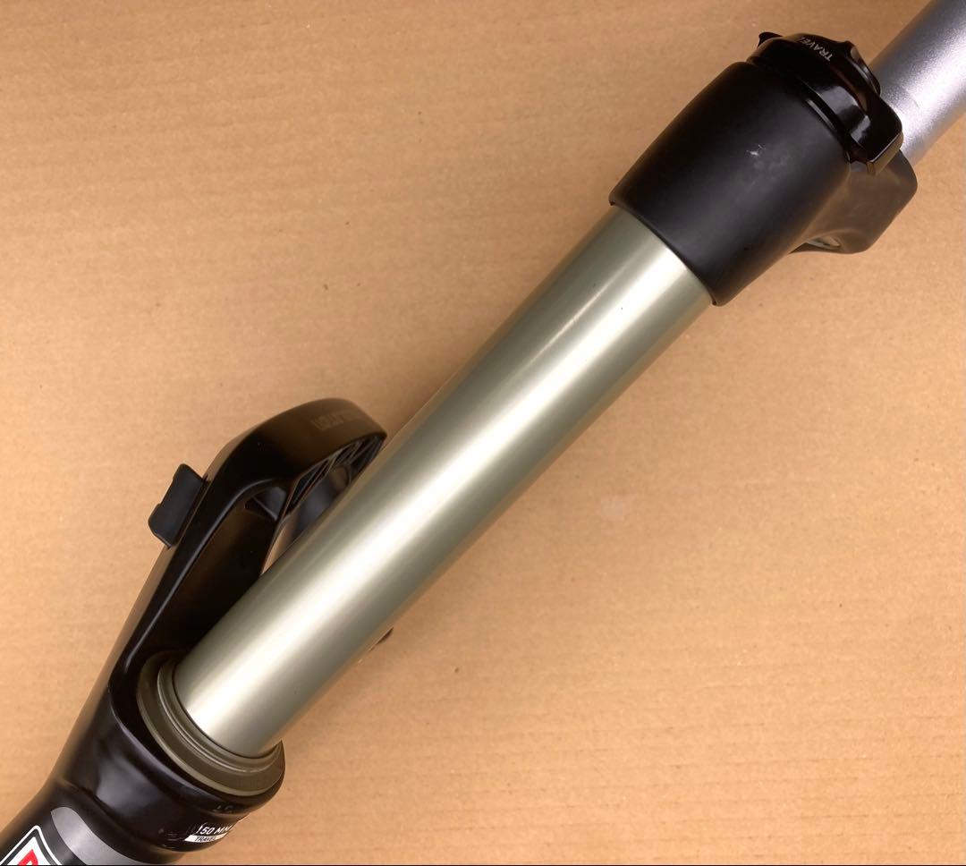 美品!!26インチ ロックショックス REVELATION /ROCKSHOX