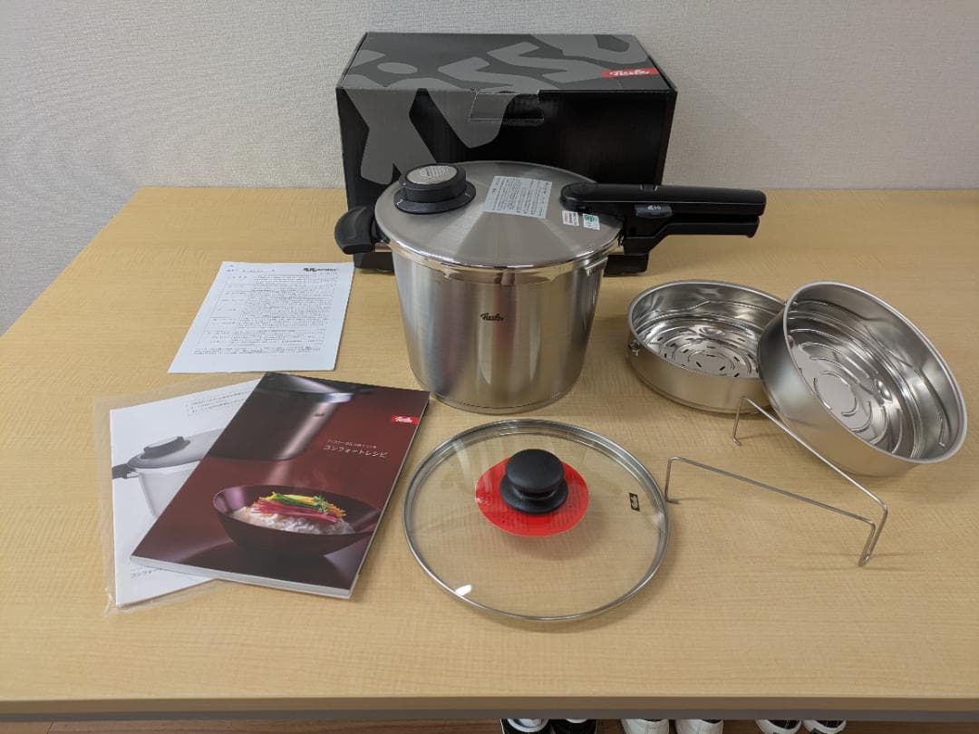 未使用品　フィスラー(Fissler) 圧力鍋　コンフォート　6L　ガラス蓋付き