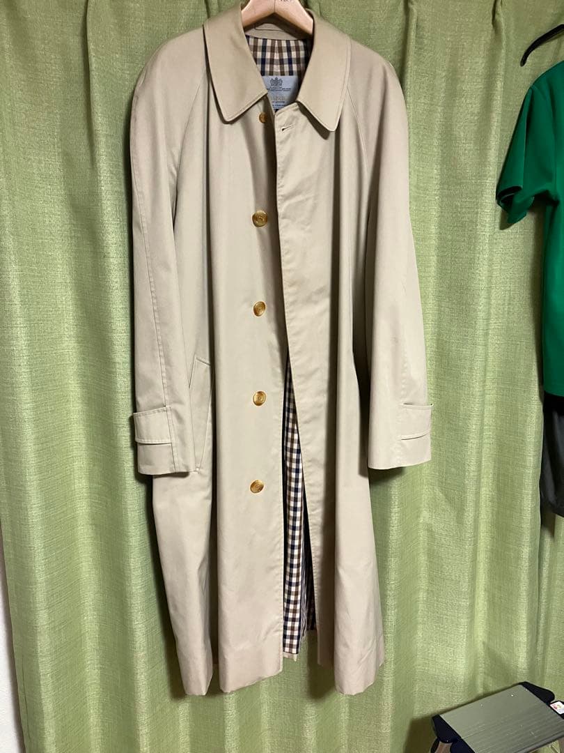 アクアスキュータム　ステンカラーコート　大きなサイズ