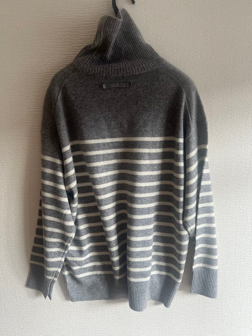 23区　ピュアカシミヤタートルネック ニット