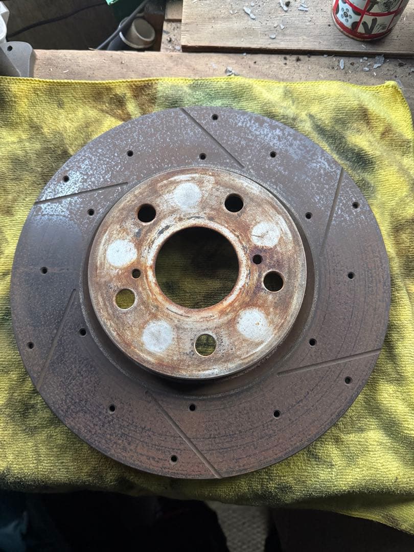 18クラウン　ブレーキローター