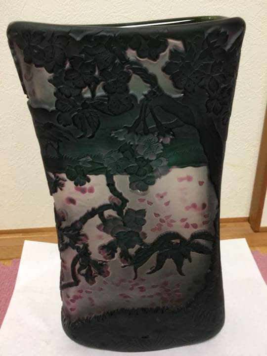 作家作品 ガラス花瓶 桜 お値下げしました。オークションしています‼️‼️