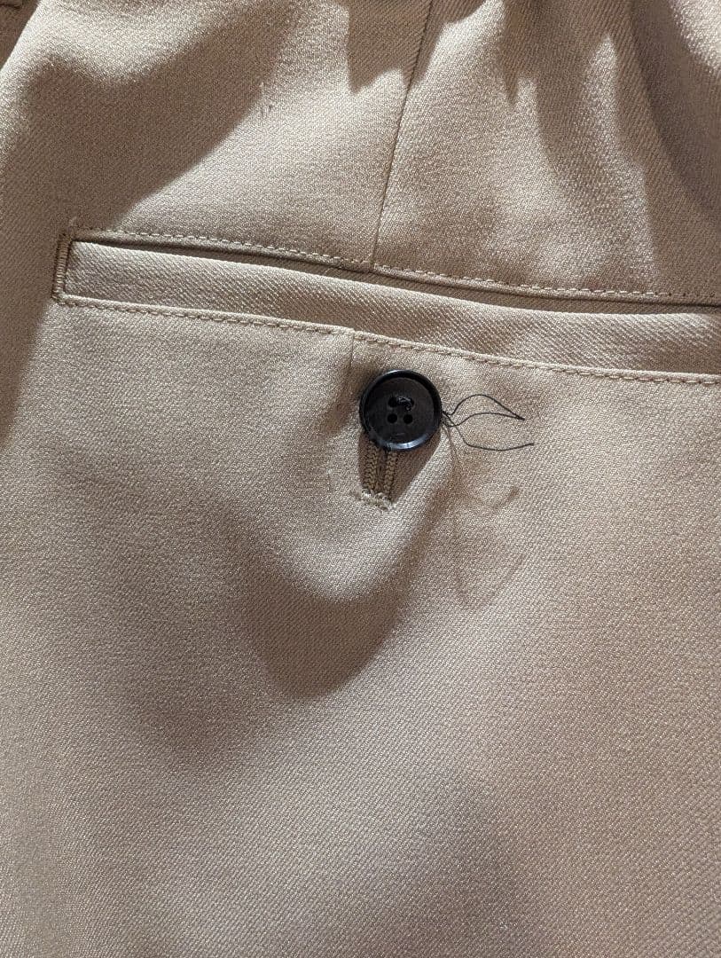 SUIT SQUARE ベージュ ビジネススーツ パンツスーツ上下 サイズ40