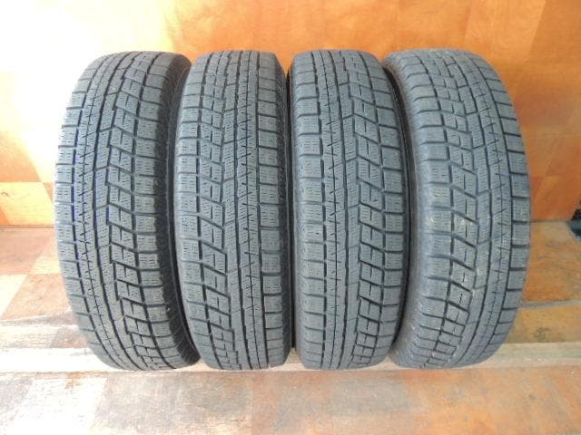 T563　165/65R15　ヨコハマ　スタッドレス　4本　トレッド面に小傷有り