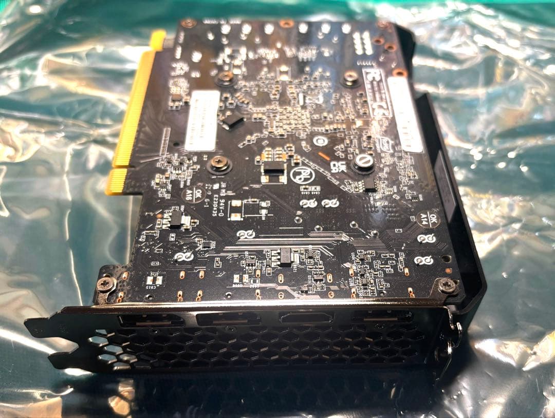 Gainward GeForce RTX 4060 グラフィックボード