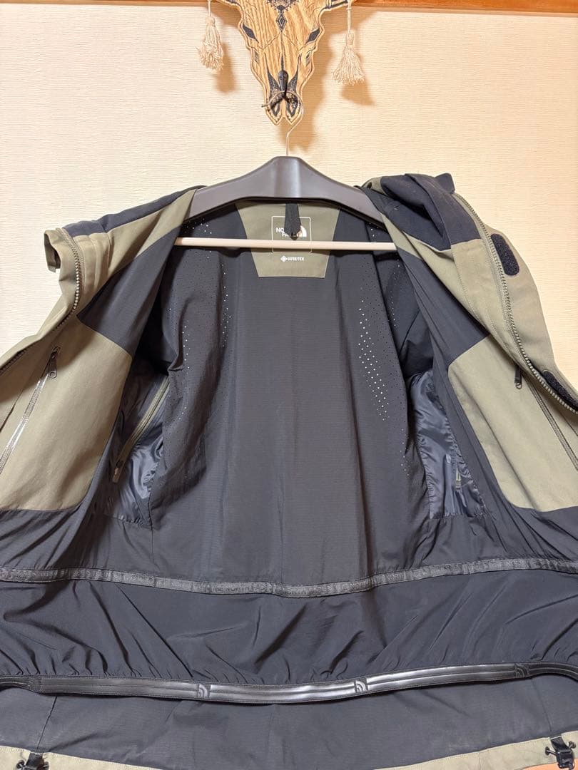 ままThe North FaceマウンテンジャケットМサイズNP61800