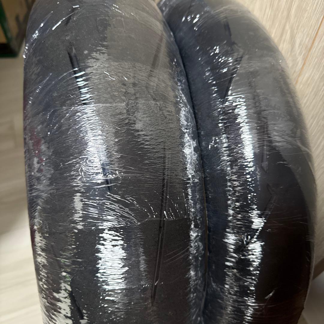 あきあき ピレリ スーパーコルサ V4 SC1 120.160セット