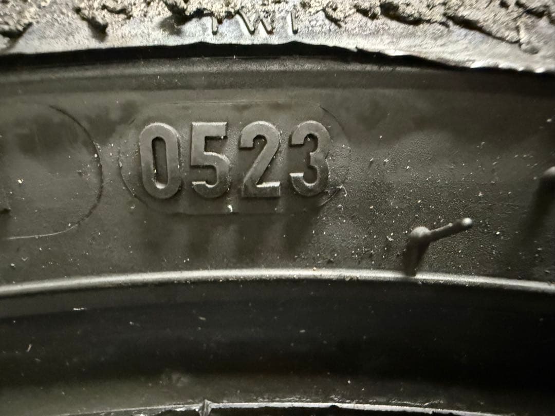 あきあき ピレリ スーパーコルサ V4 SC1 120.160セット