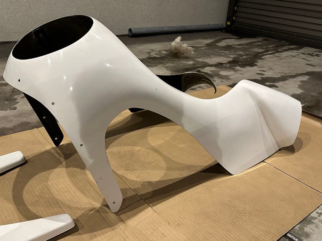 汎用ロケットカウル FRP 白ゲル ・ステー一式セット