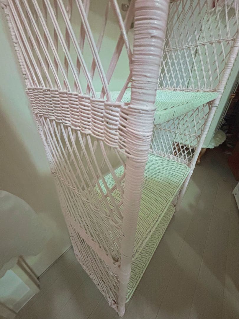 ヴィンテージ ウィッカー ピンク アーチ型ラタン　棚　ロッカー