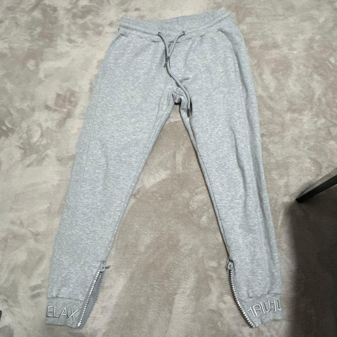 1PIU1UGUALE3(ウノピゥウノウグァーレトレ) スウェットパンツ