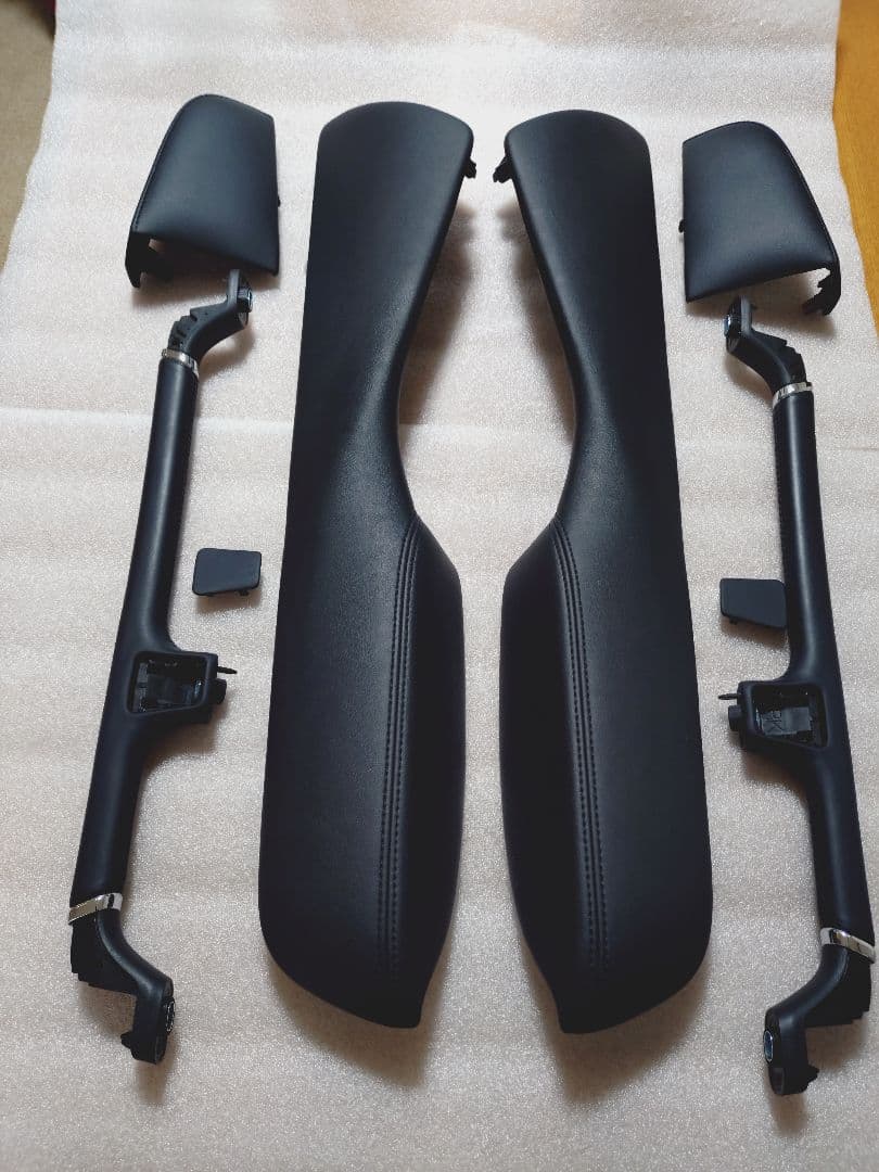 アルファード３０　車内装パーツ　合成皮革　３点セット