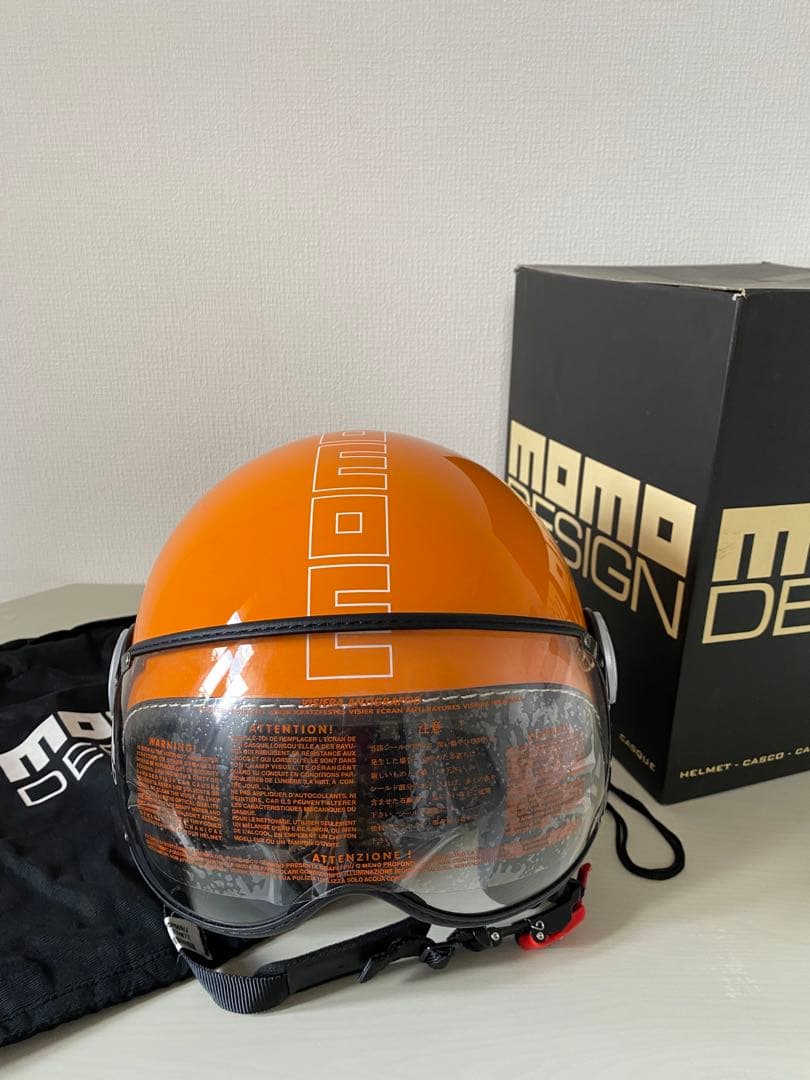 【美品】MOMO DESIGN FIGTER モモ デザインファイター　サイズL