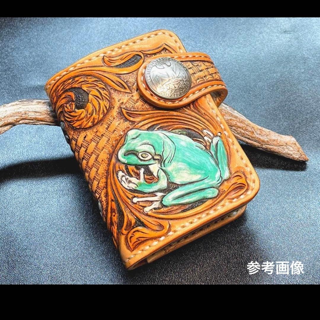 ままたん様オーダー　レザーカービング ミニウォレットワイド/カエル