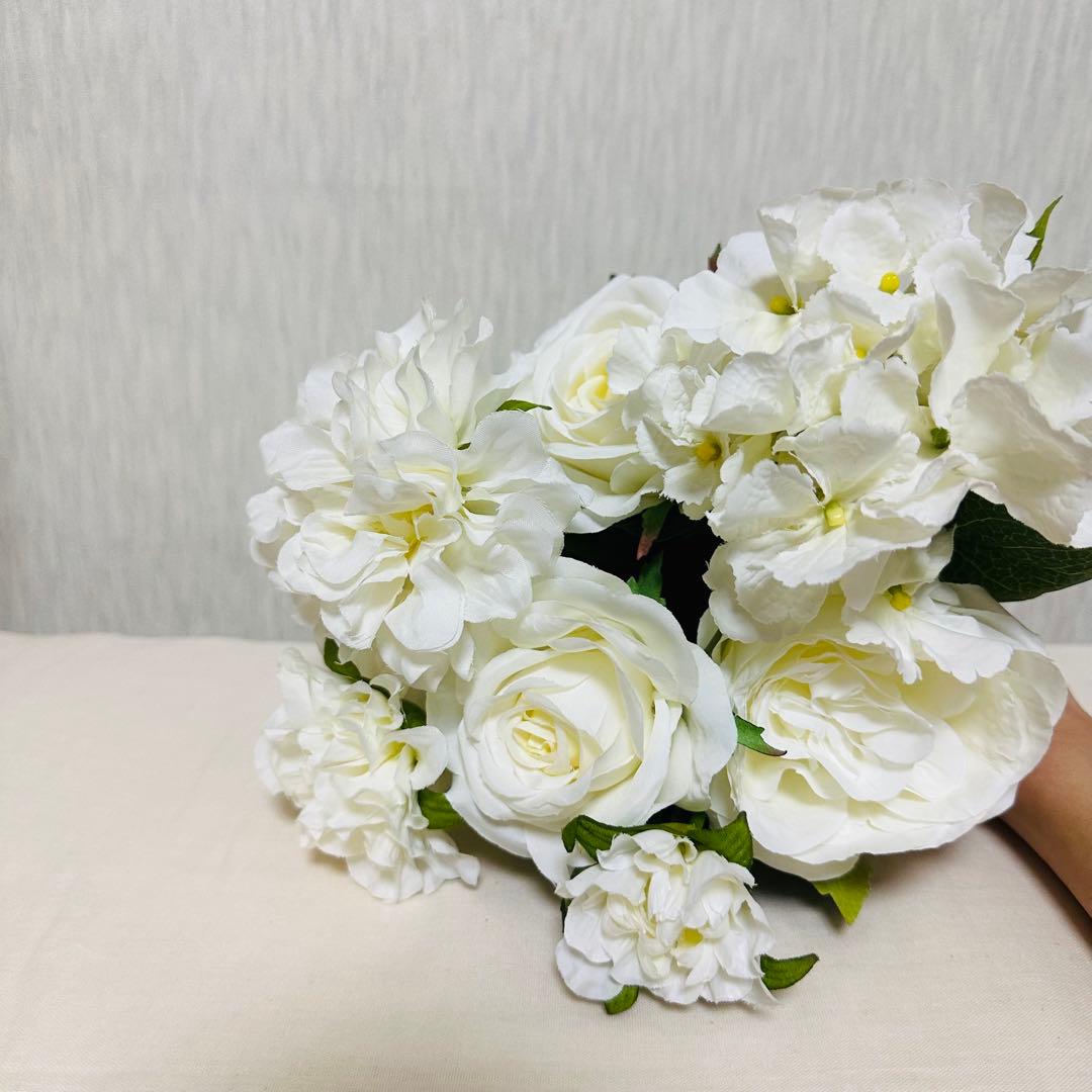 イーストサイドトーキョー　アーティフィシャルフラワー　ブーケ　結婚式　ホワイト
