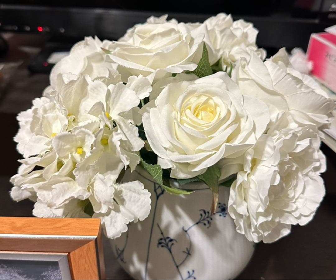 イーストサイドトーキョー　アーティフィシャルフラワー　ブーケ　結婚式　ホワイト