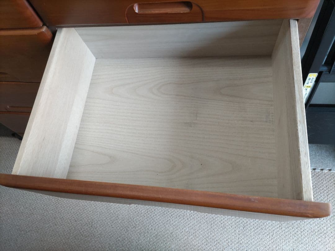 高さ174センチ　トールチェスト　ブラウン 木製 9段