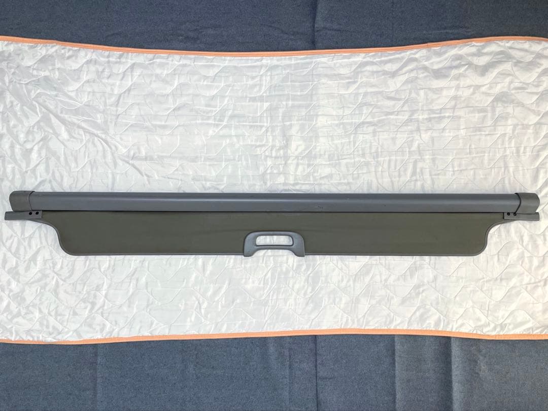 シボレー タホ GM純正 トノカバー 97 TAHOE