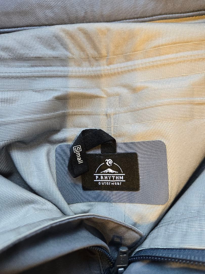 P.RHYTHM プリズムスノーボードウェア