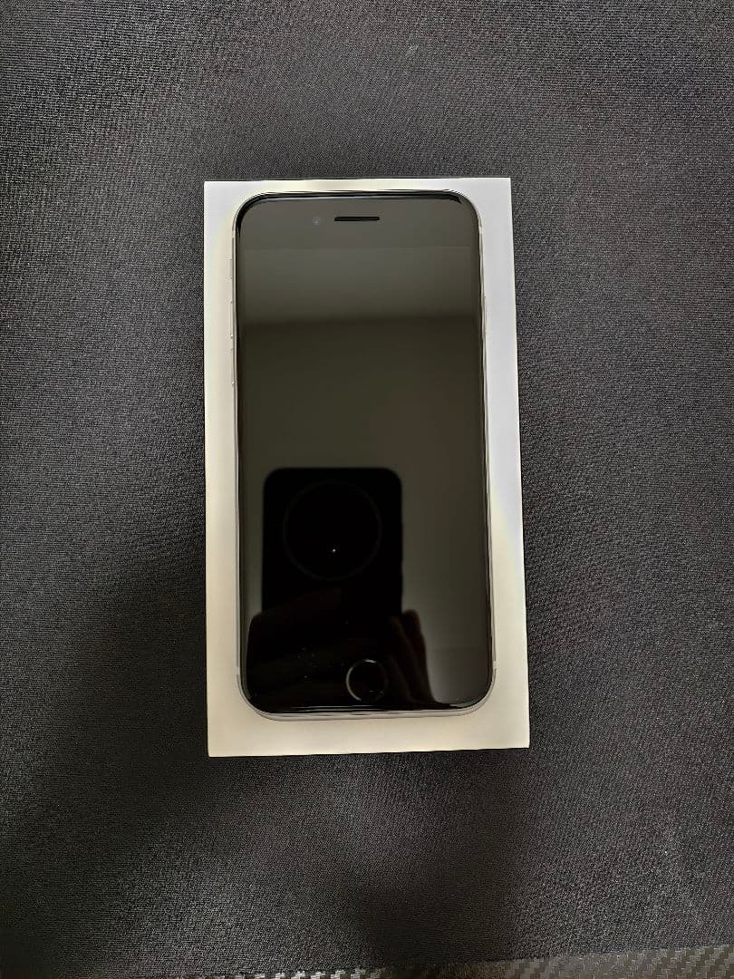 Apple iPhone SE 第2世代 ホワイト 本体のみ