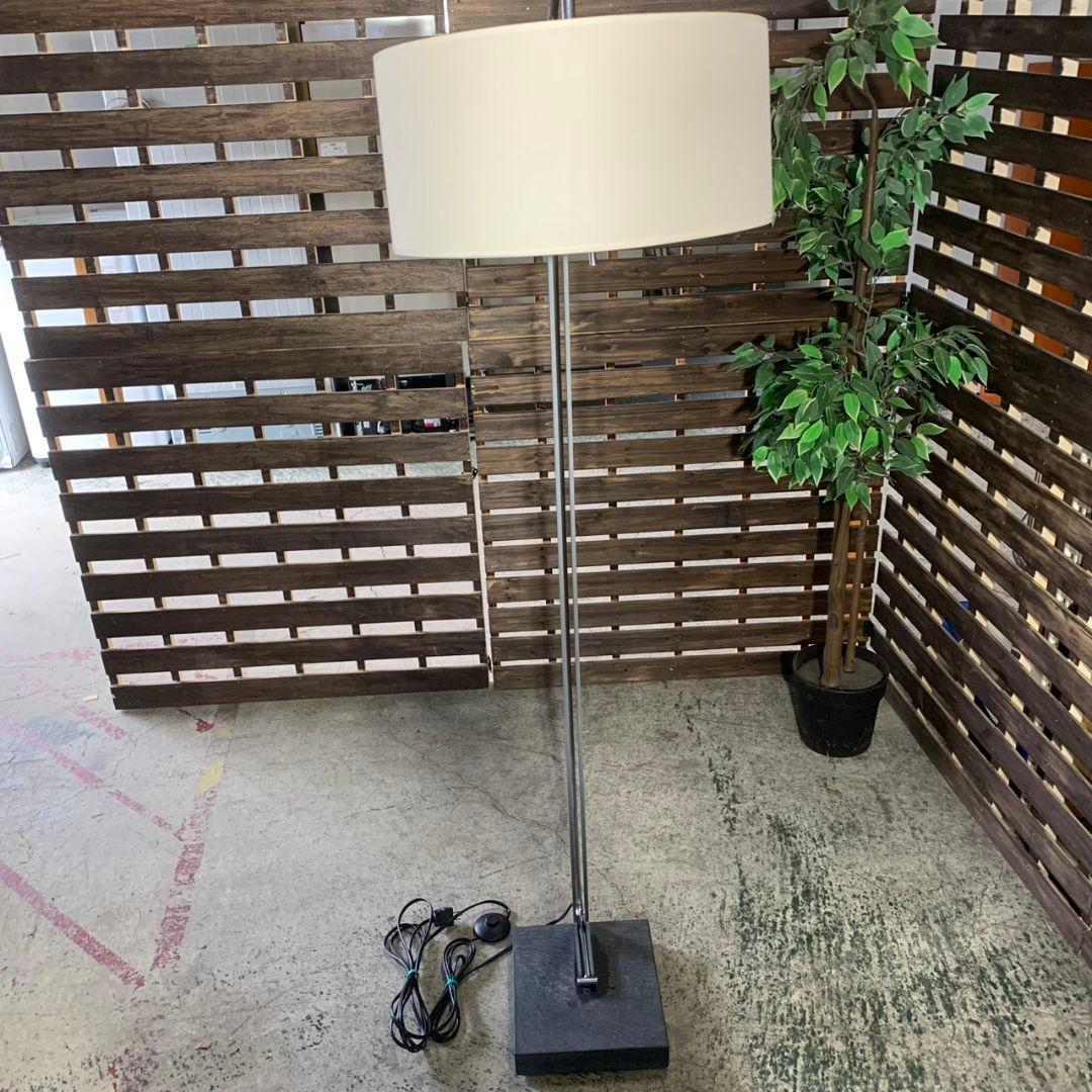 J818 ナカ　　ligne roset フロアランプ スタンド