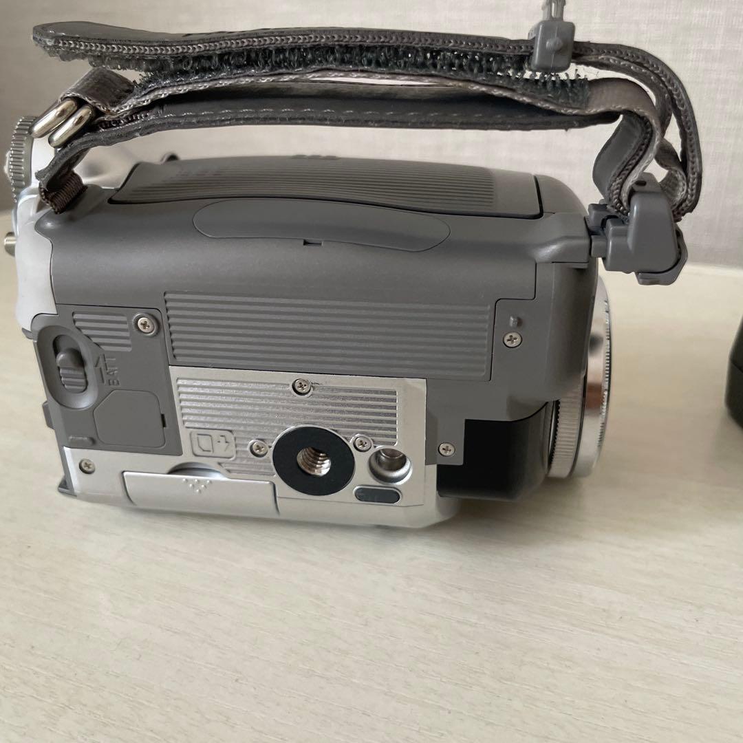 PanasonicデジタルビデオカメラNV-GS150-Sシルバー　付属品あり