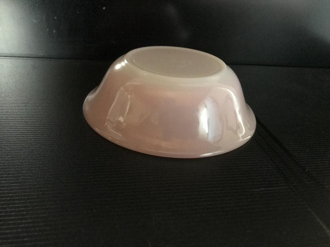 FKスワールピンク　デイナー用5点セット（カップ＆ソーサ、プレート２，ボウル２）