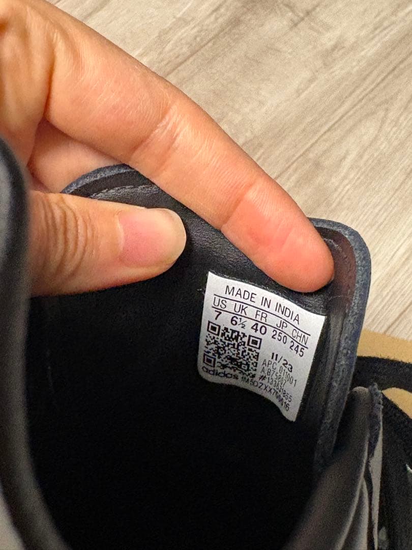 ぴこ　adidas Samba OG ブラック　スニーカー　25cm