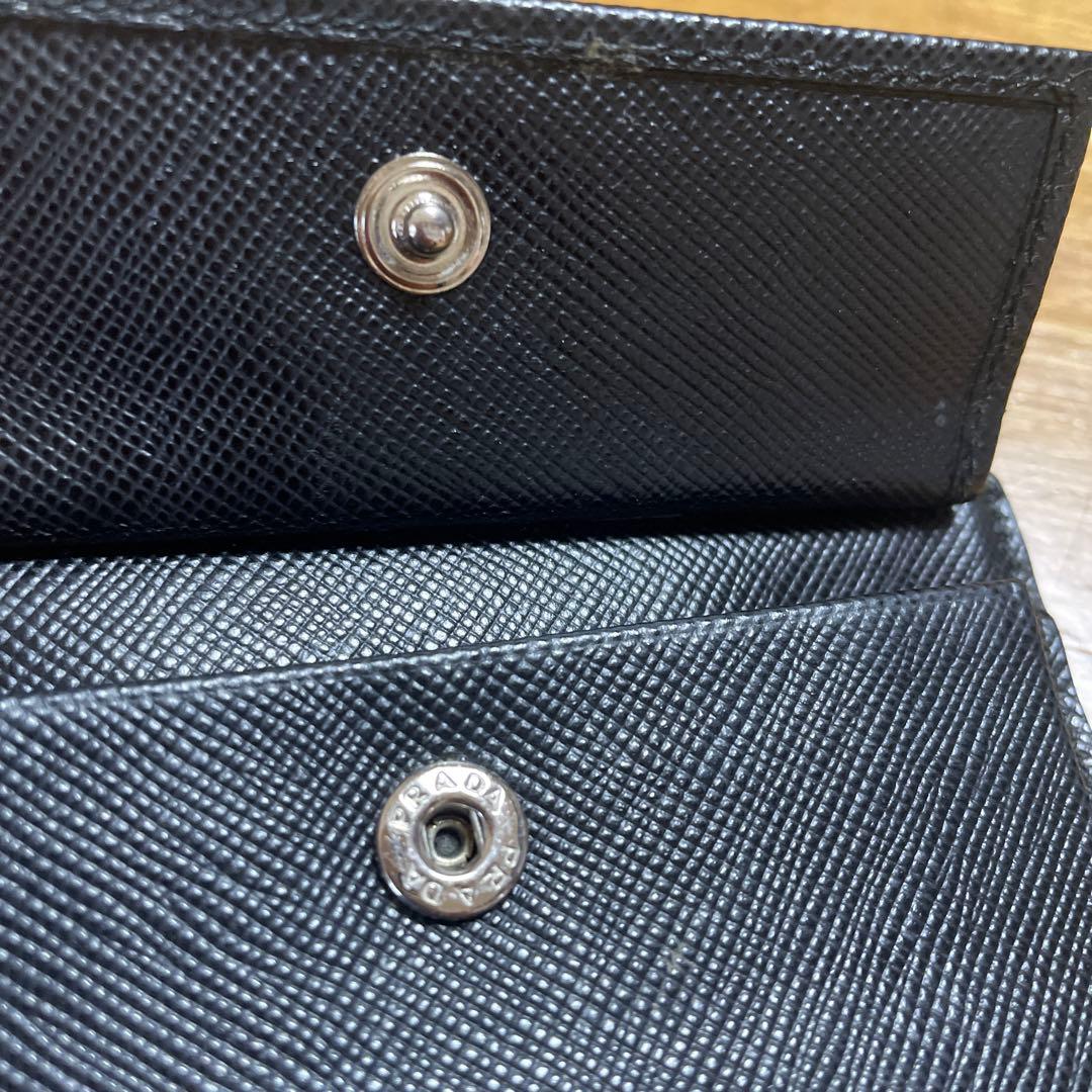 PRADA 折りたたみ財布
