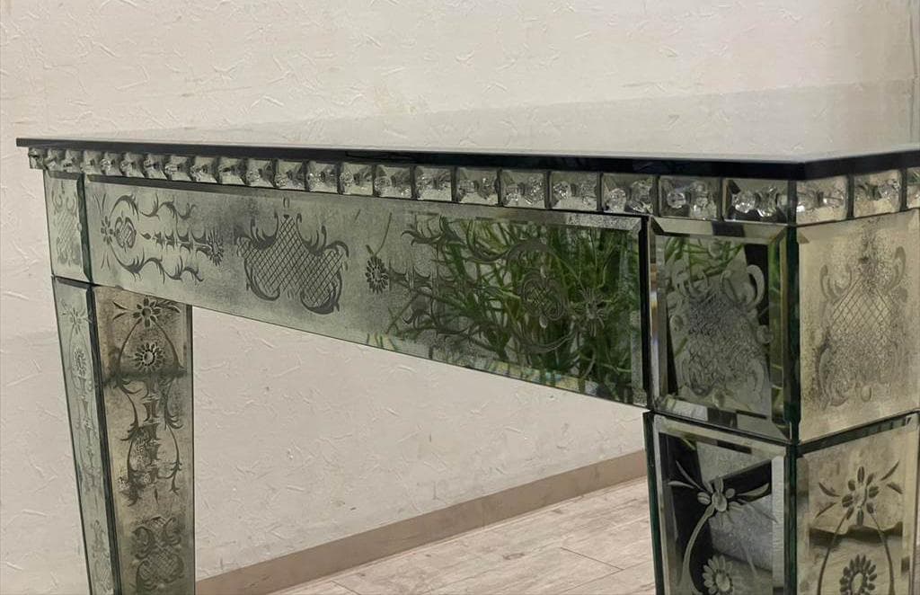 希少！煌びやかな全面ミラー仕様！最高級ダイニングテーブル♪約200万円