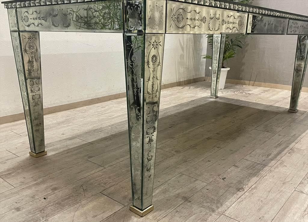 希少！煌びやかな全面ミラー仕様！最高級ダイニングテーブル♪約200万円