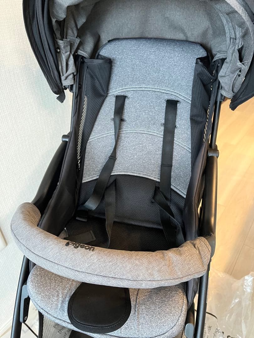 【ひーぱん】Pigeon 超軽量ベビーカー Bingle ビングル BB2