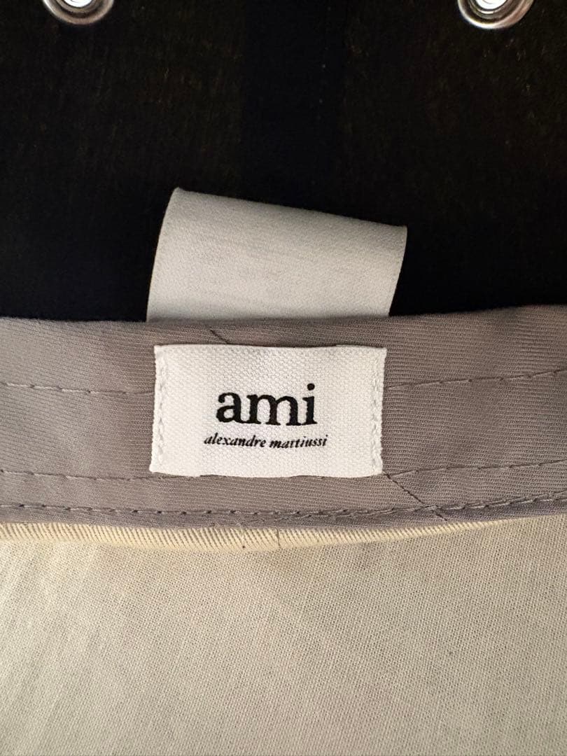 ami paris キャップ ベージュ