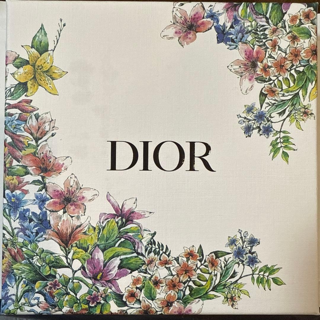 値下げ！Miss Dior オードゥ　パルファン　50ml + トラベルスプレー