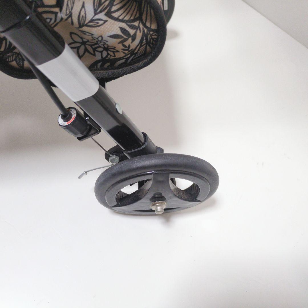 幸和製作所 【美品】TacaoF テイコブナノン CPS03 シルバーカー