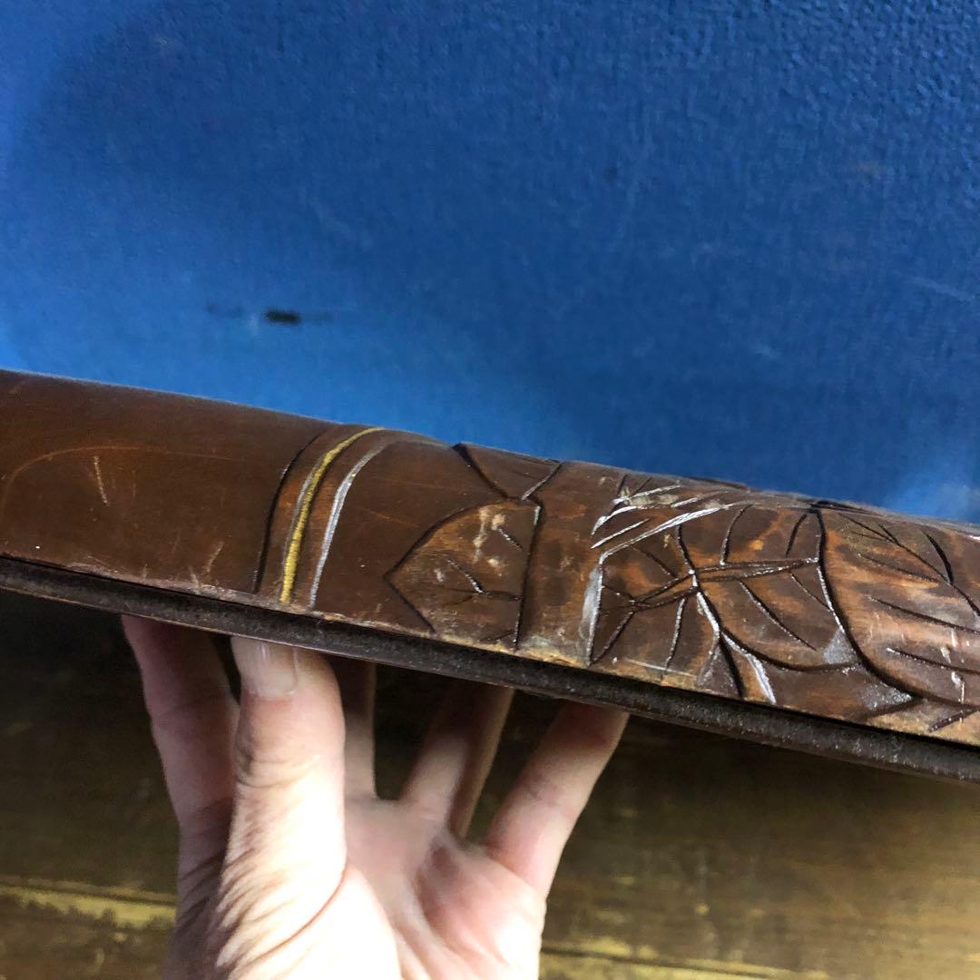 A 壁掛けミラー　壁掛けインテリア　木彫り　アンティーク調　ヴィンテージ　ロココ