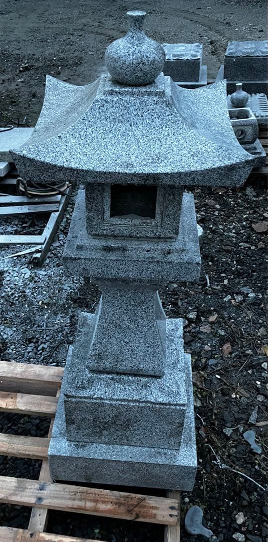 【一対】御影石灯籠 引き取り限定　全高約110cm｜分解済・運搬可