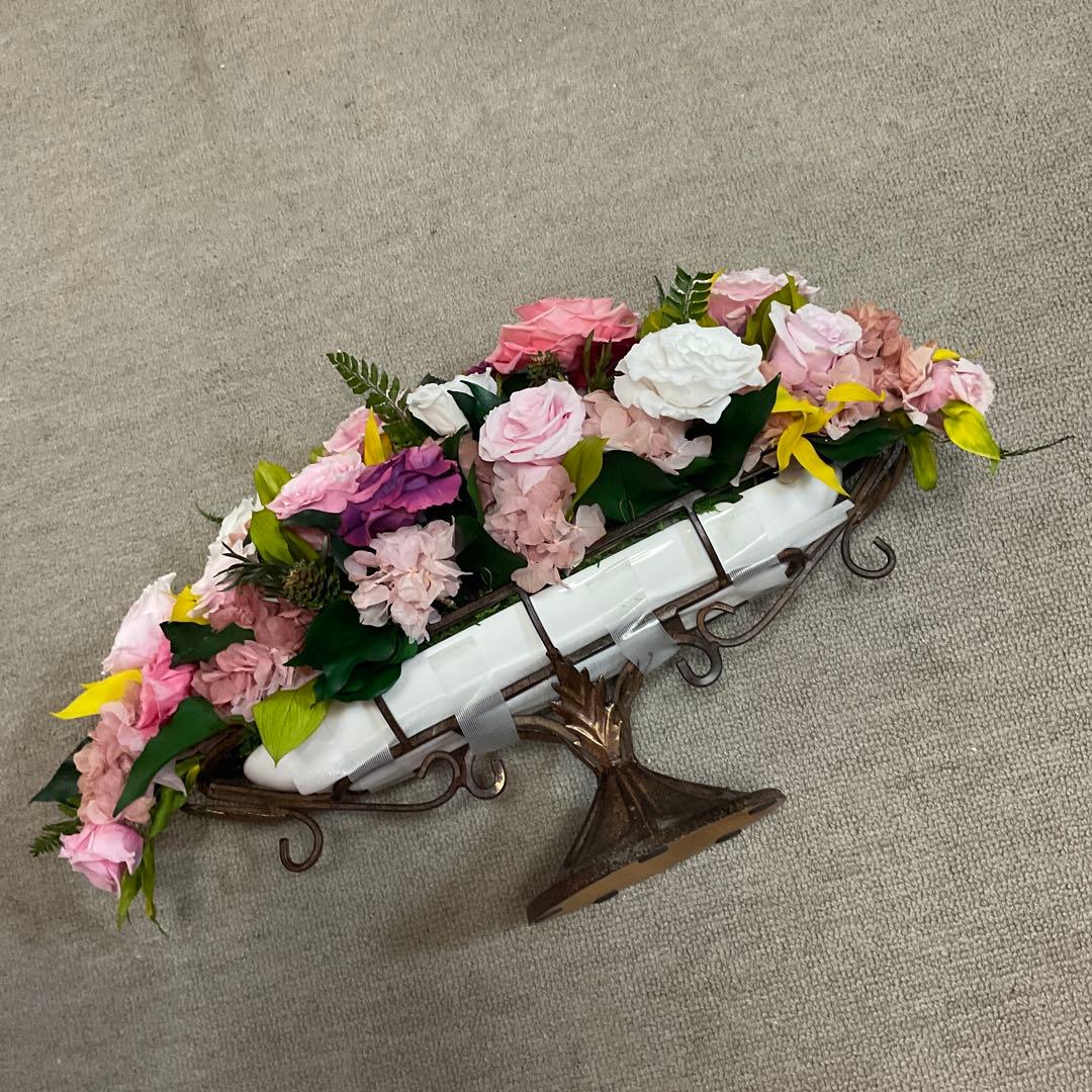 処分価格‼️ベルフルール　華やかなプリザードフラワー(ナチューリッヒS)バラ