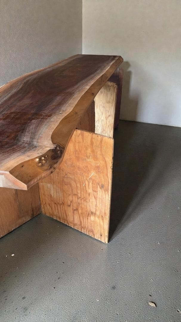 ウォールナット一枚板2200mm｜深みある色合いと力強い木目が美しい無垢天板