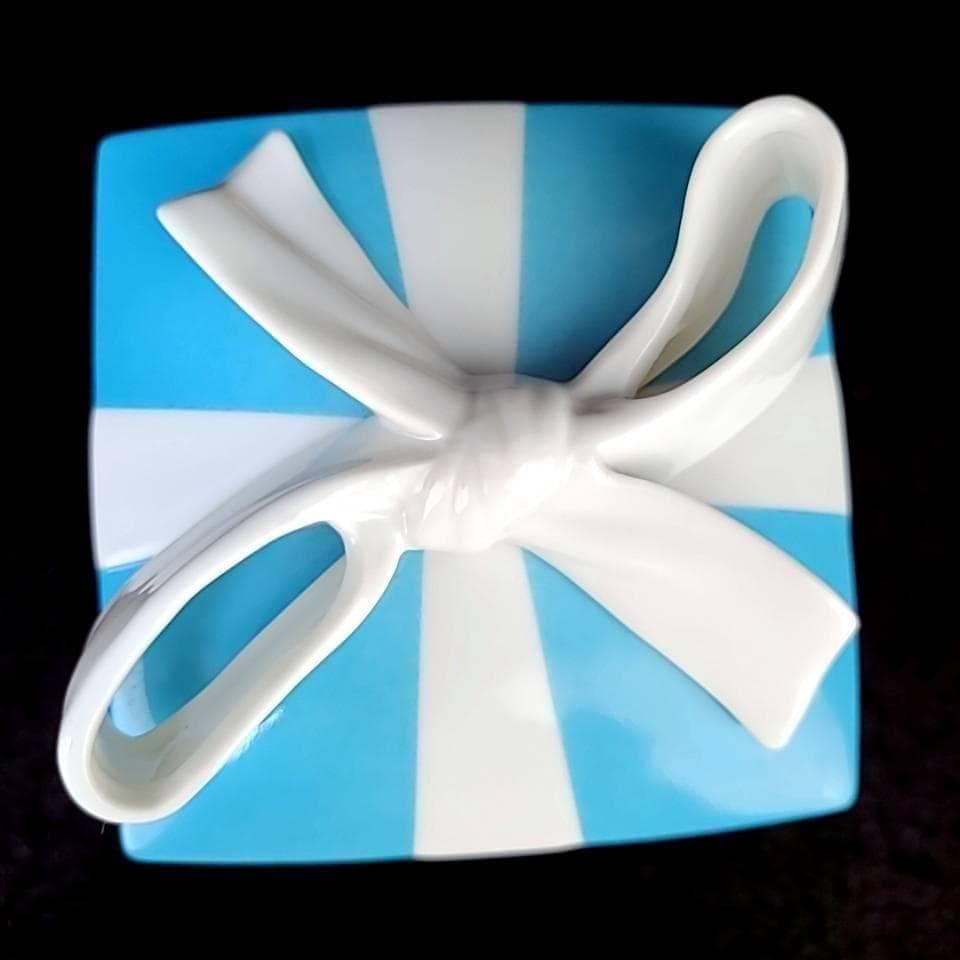 ●未使用級♪ティファニー　ブルーボックス　小物入れ　Lサイズ　ブルーリボン 9