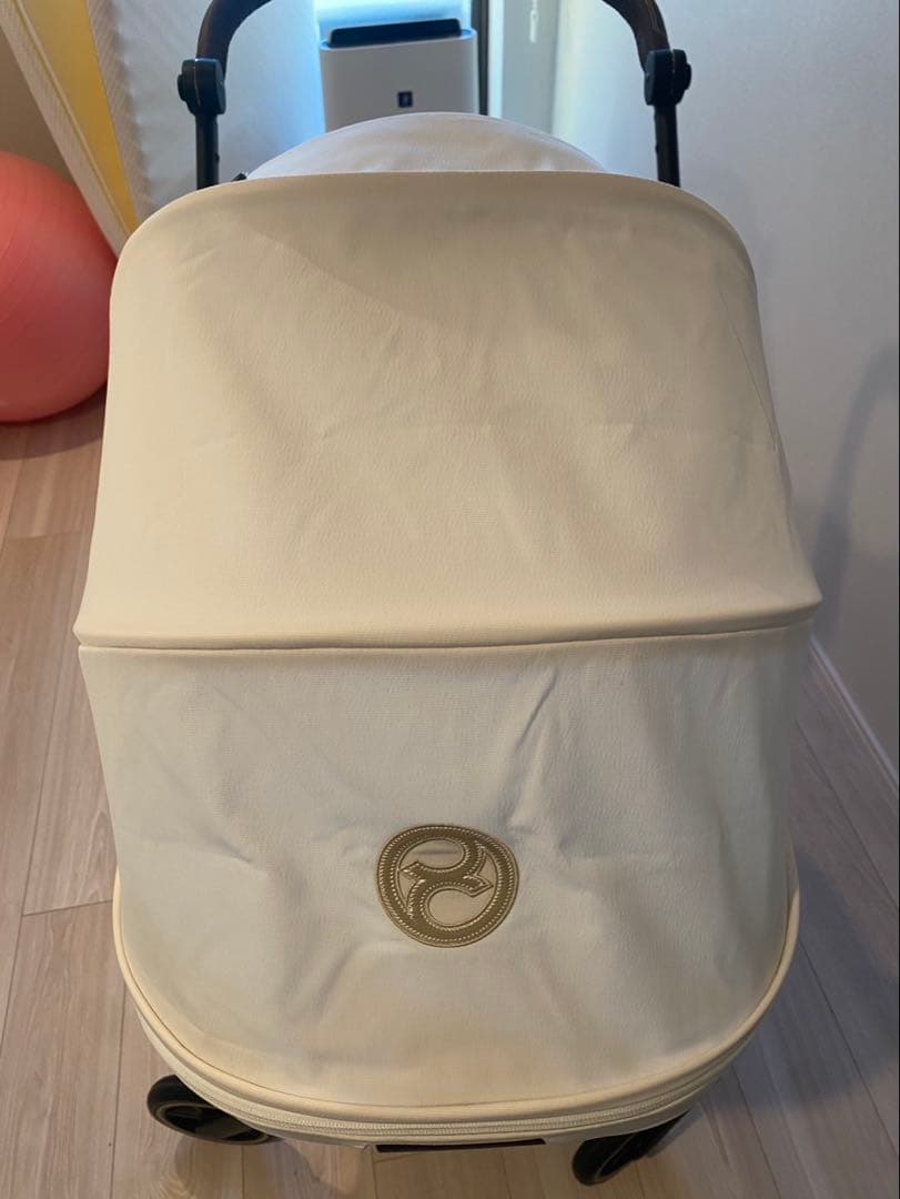 サイベックスミオス　ホワイトシートカバー ローズゴールドフレーム ベビーカー